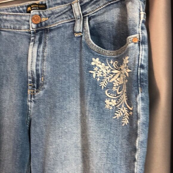 Lee Modern Series Women's Jeans mid-rise fit light wash embroidered size 14M - Picture 4 of 8